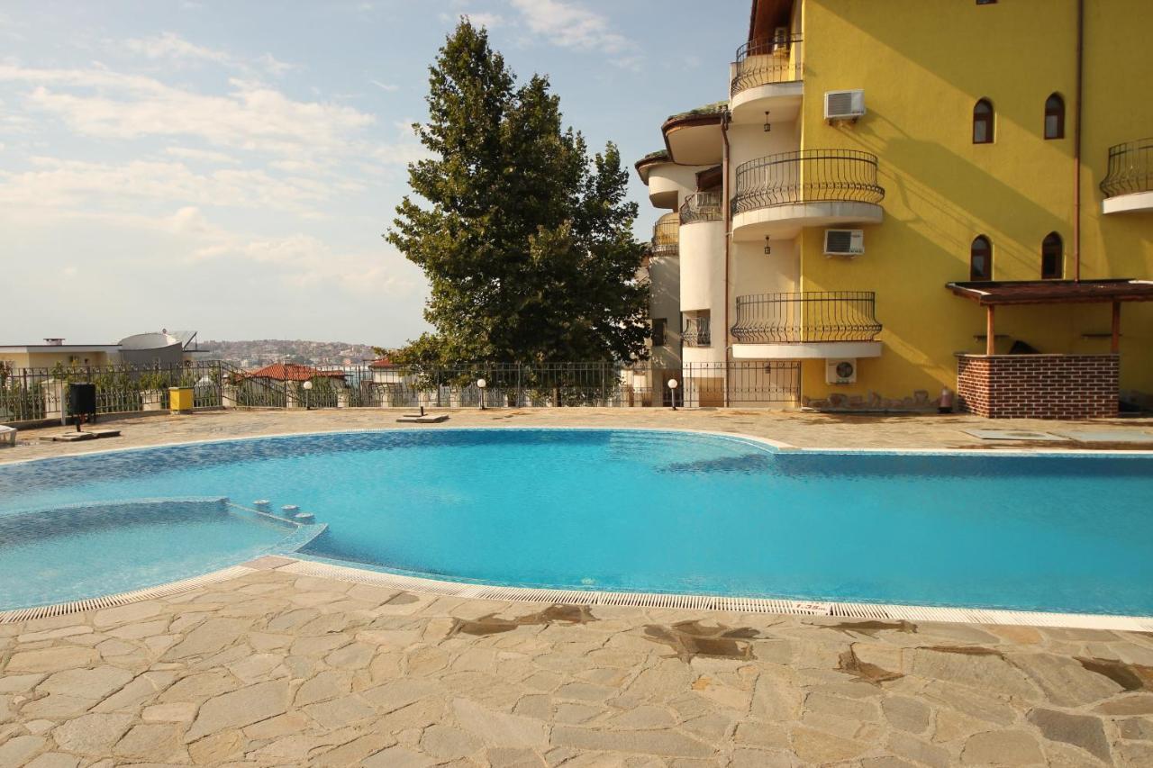 Menada Green Hills Apartments Sozopol Eksteriør billede