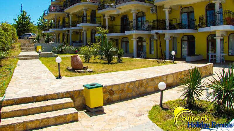 Menada Green Hills Apartments Sozopol Eksteriør billede