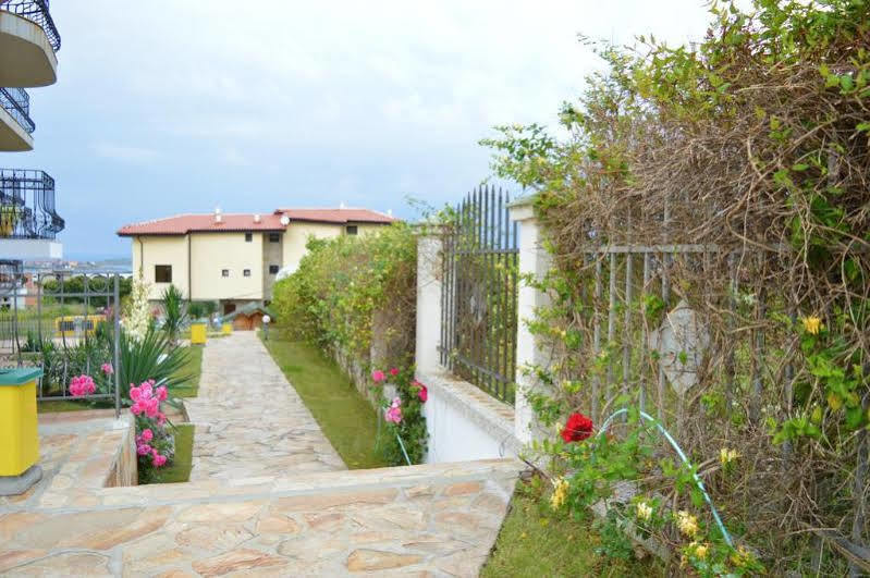 Menada Green Hills Apartments Sozopol Eksteriør billede