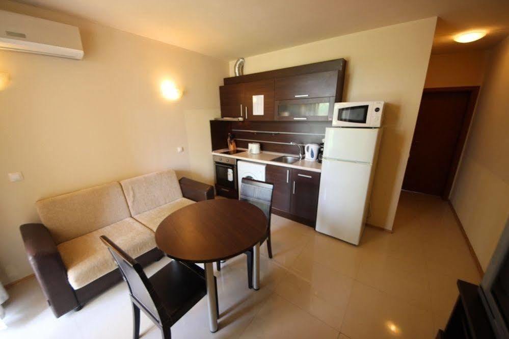 Menada Green Hills Apartments Sozopol Eksteriør billede